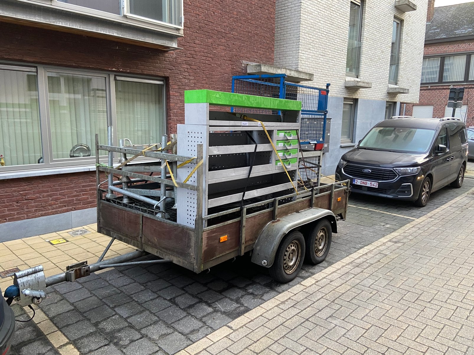 Rek voor plaatsing in camionnette, Ophalen