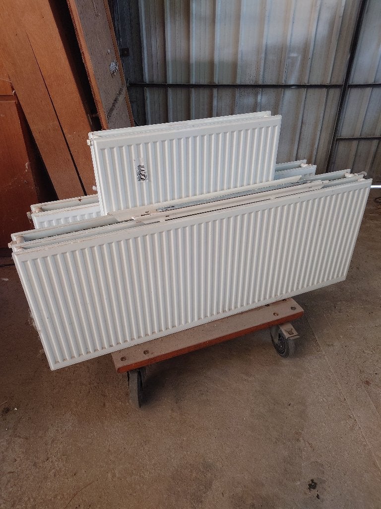 Radiatoren Henrad, Doe-het-zelf en Bouw, Ophalen, 30 tot 80 cm, Gebruikt, Radiator