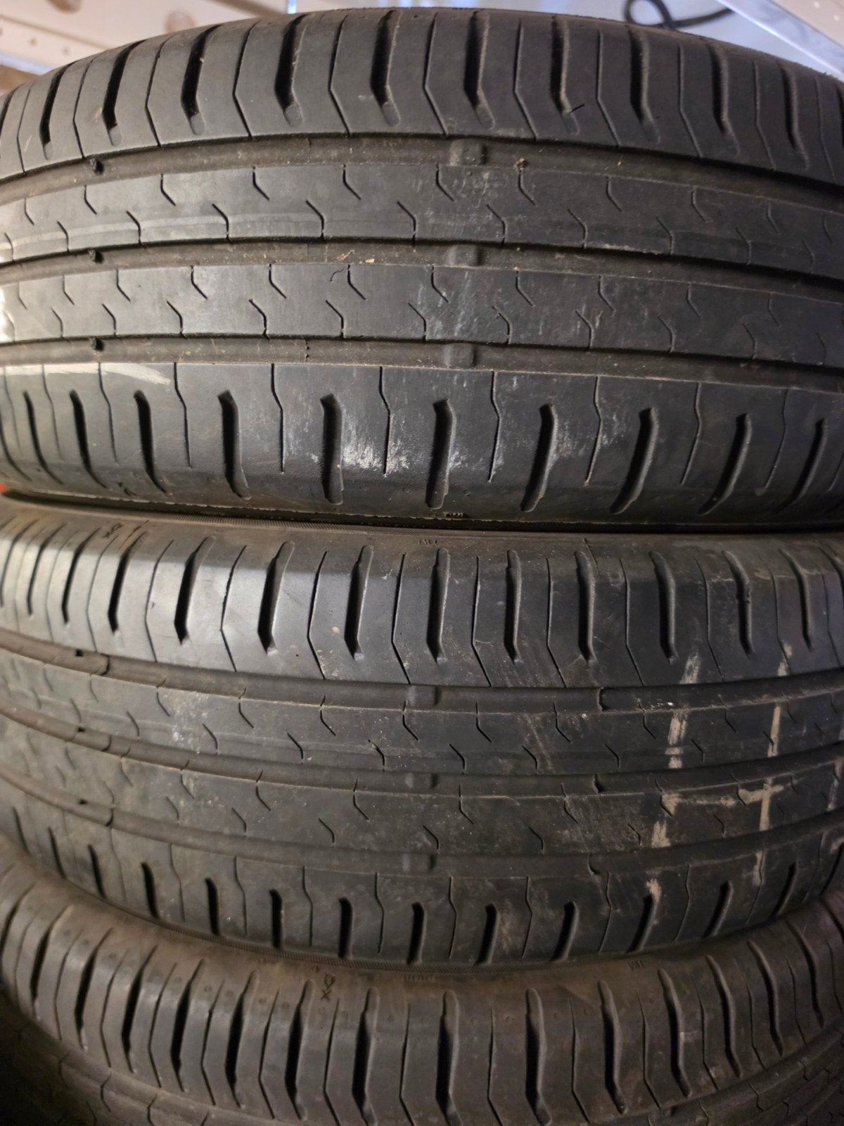 185/65r15 continental 35€ chacun avec montage, Enlèvement ou Envoi