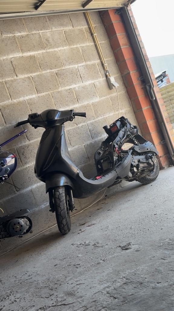 Piaggio zip 2000 4t START NIET, Vélos & Vélomoteurs, Enlèvement, Comme neuf, Zip