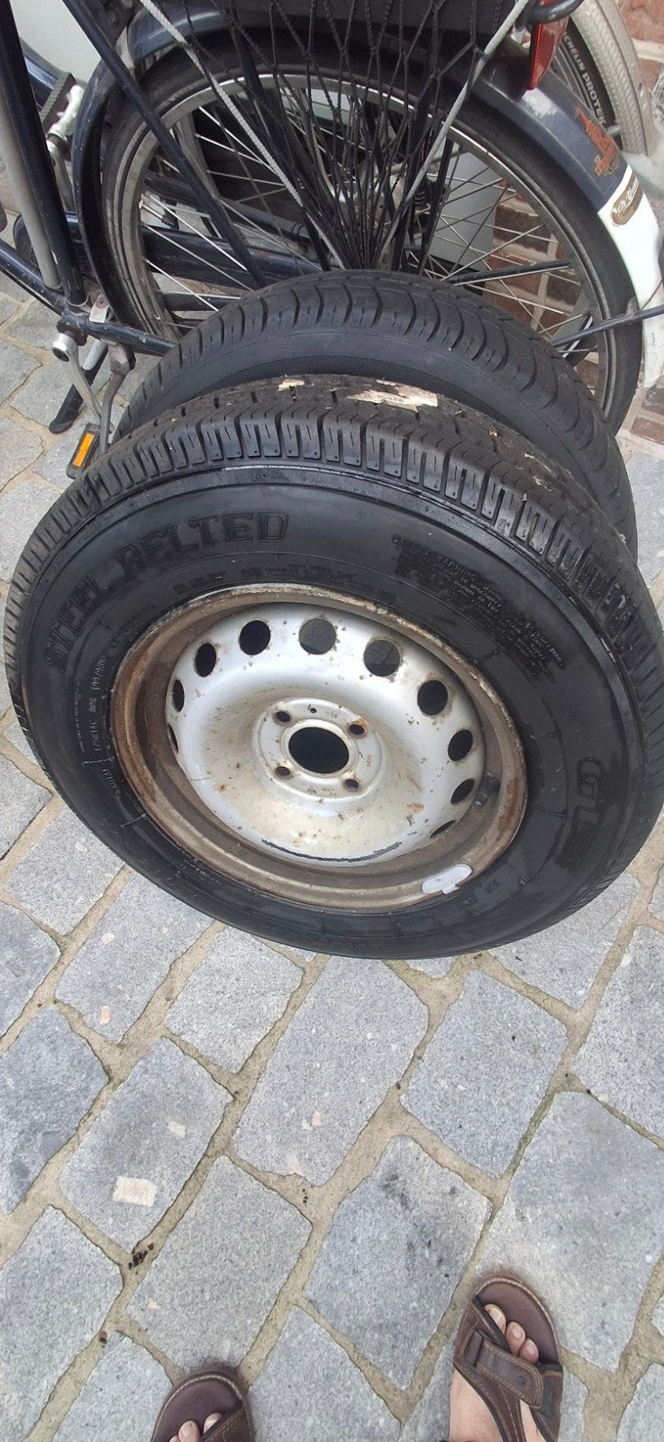 Pneu de voiture ceinturé en acier 175R14C, Enlèvement, Neuf