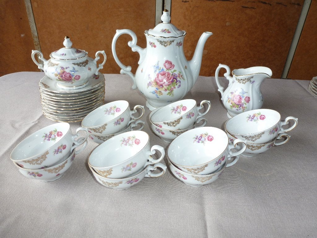 ancien service à café en porcelaine (12 pers.), Enlèvement