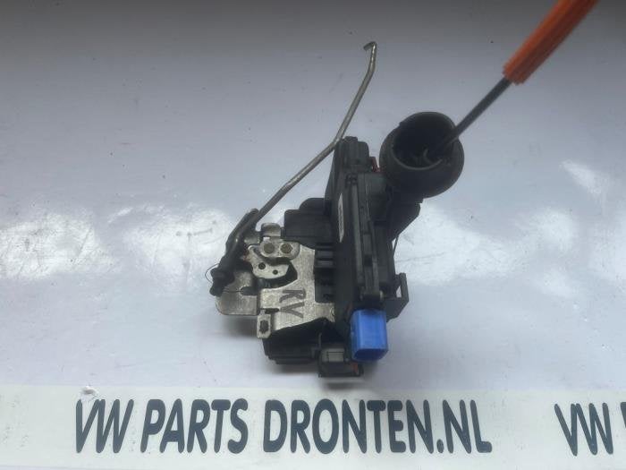 Deurslot Mechaniek 4Deurs rechts-voor van een Audi A8, Gebruikt, -, -, -