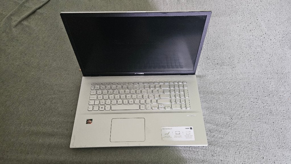 PC Portable ASUS VivoBook 17 pouces, Informatique & Logiciels, 256 GB, 17 pouces ou plus, 8 GB, ASUS
