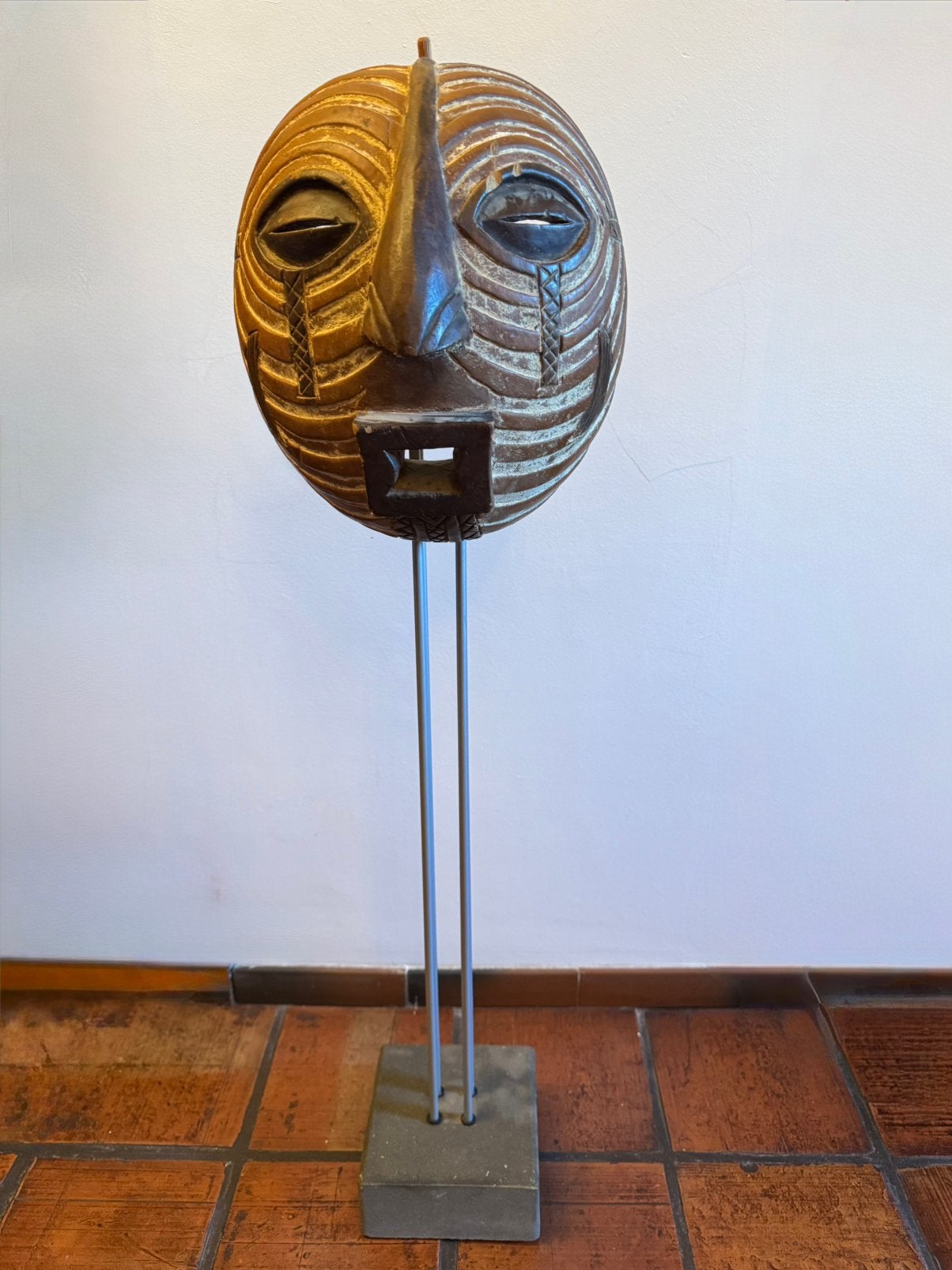 Afrikaans masker op staander, Antiek en Kunst, Ophalen, Masker
