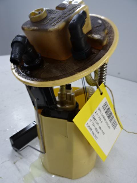 BRANDSTOFPOMP Opel Corsa D (01-2006/12-2014), Gebruikt, Opel