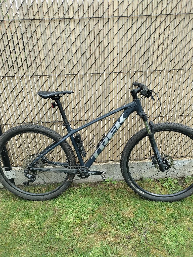 Trek Marlin 7 M-L, Fietsen en Brommers, Ophalen, Zo goed als nieuw, Trek
