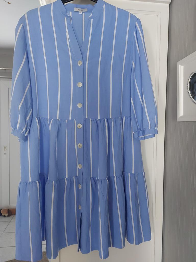 Kleed merk blue bay  nog nieuw, Kleding | Dames, Ophalen, Maat 46/48 (XL) of groter