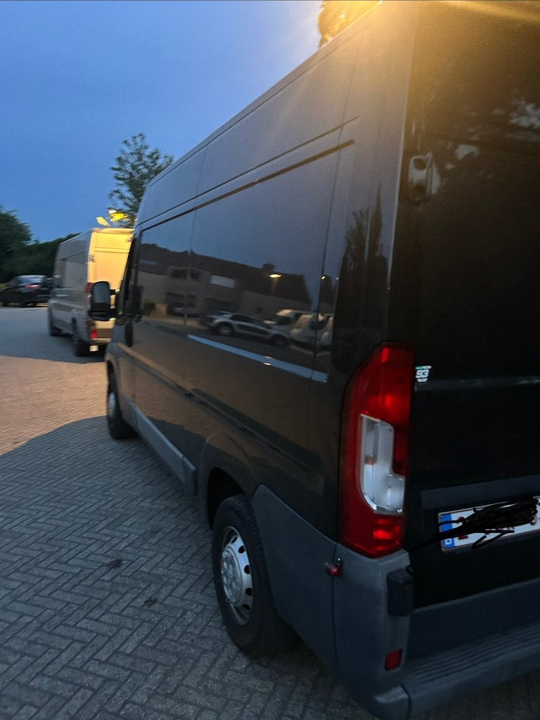 Camionet, Auto's, Voorwielaandrijving, 4 deurs, Euro 6, Zwart