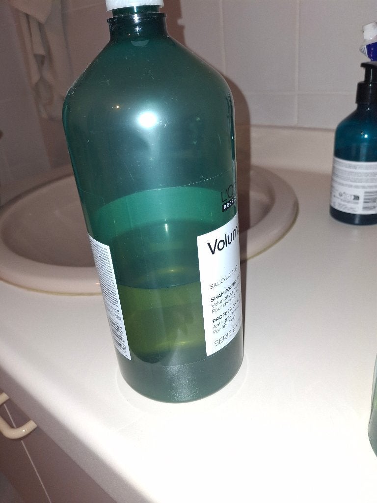 Shampoo l'oreal volumetry, Ophalen of Verzenden, Gebruikt, Shampoo of Conditioner