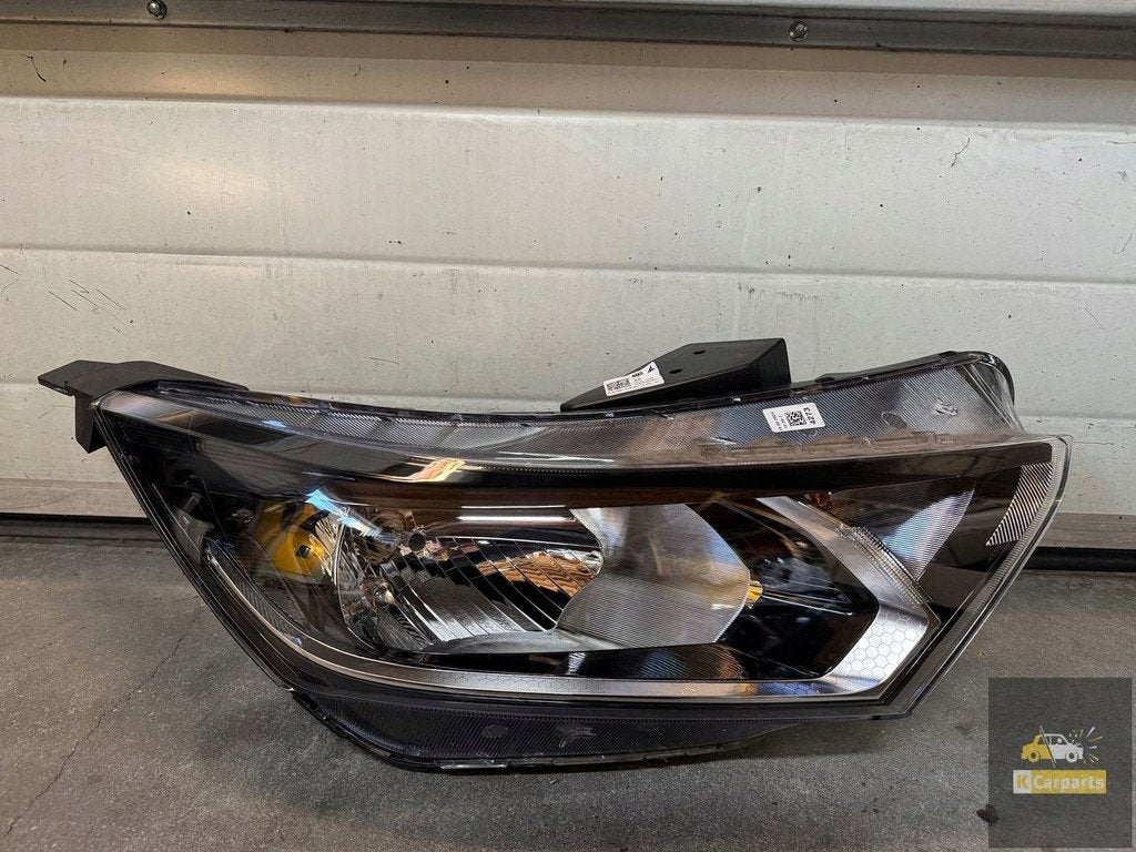 Phare droit Hyundai i20 III 92102Q0050, Heolleung-ro 12
06797  Seoul, Info@hyundai.com, Utilisé, Hyundai
