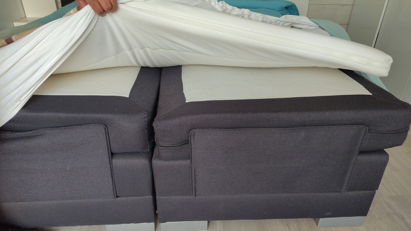 2 verstelbare bedden met topper 180 cm, Ophalen
