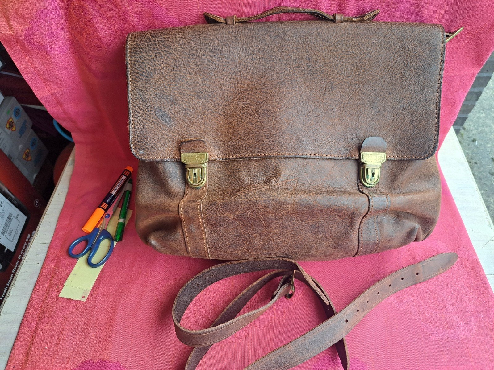 Leren aktentas  schoudertas, bruin, vintage, Gebruikt, Bruin, Ophalen of Verzenden, Leer