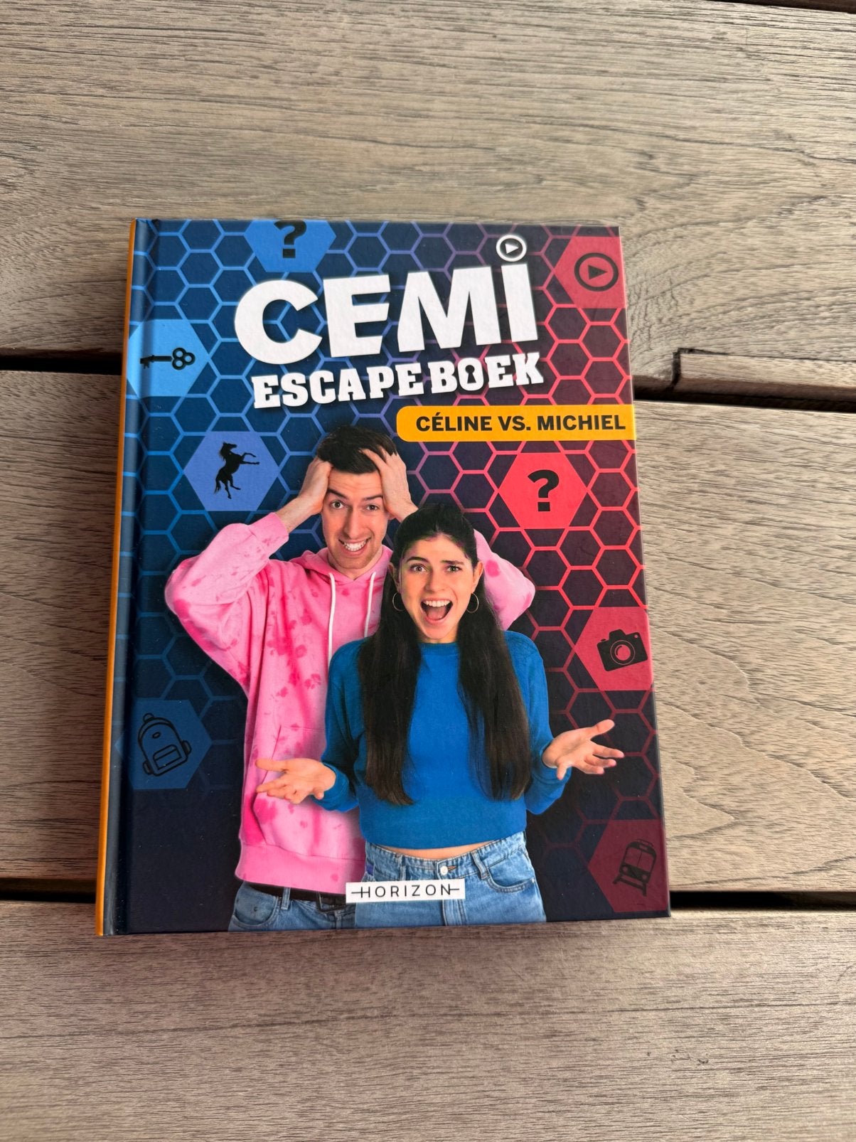 CEMI escapeboek, Ophalen, Zo goed als nieuw