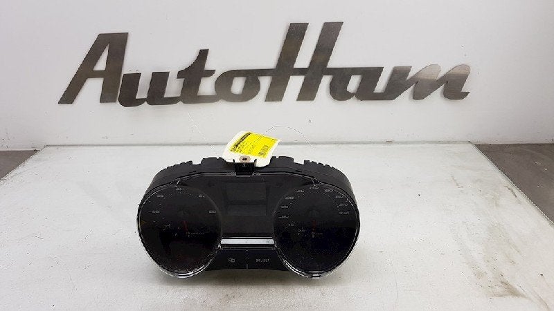 INSTRUMENTS DE BORD Seat Ibiza ST (6J8) (01-2010/07-2016), Utilisé, Seat