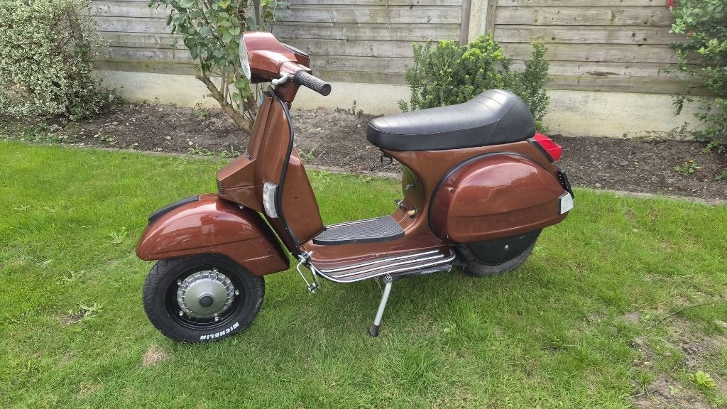 Vespa, Fietsen en Brommers, Ophalen