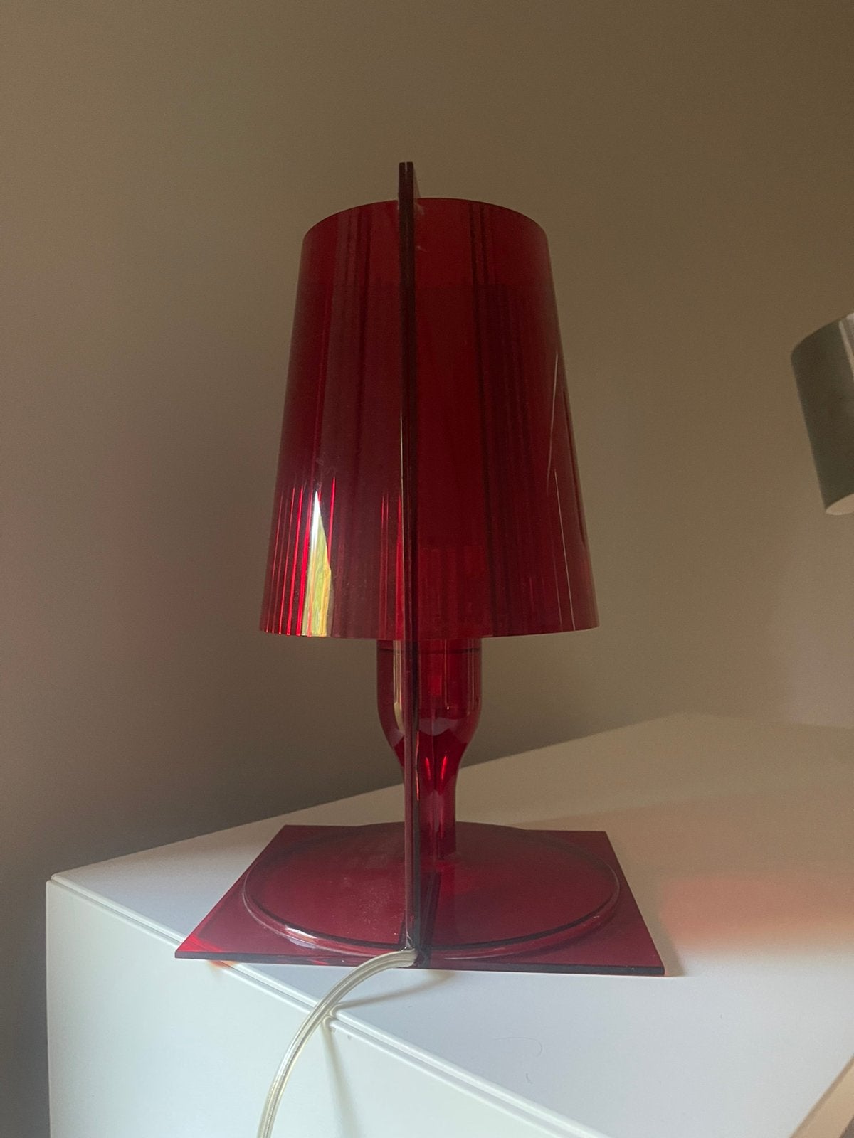 Lampe TAKE de KARTELL, Enlèvement, Comme neuf