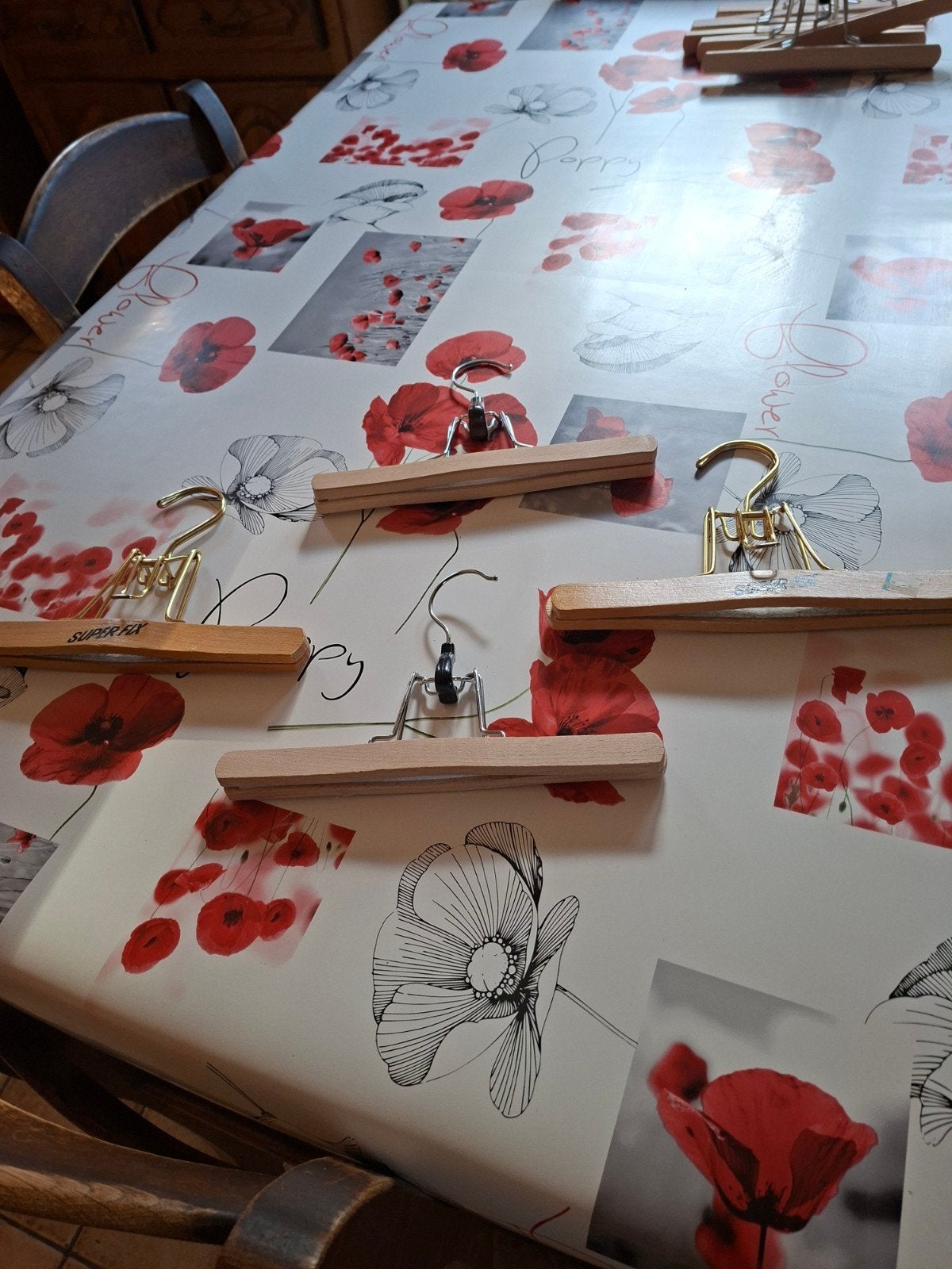 4 houten broekhangers, Ophalen of Verzenden, Hout