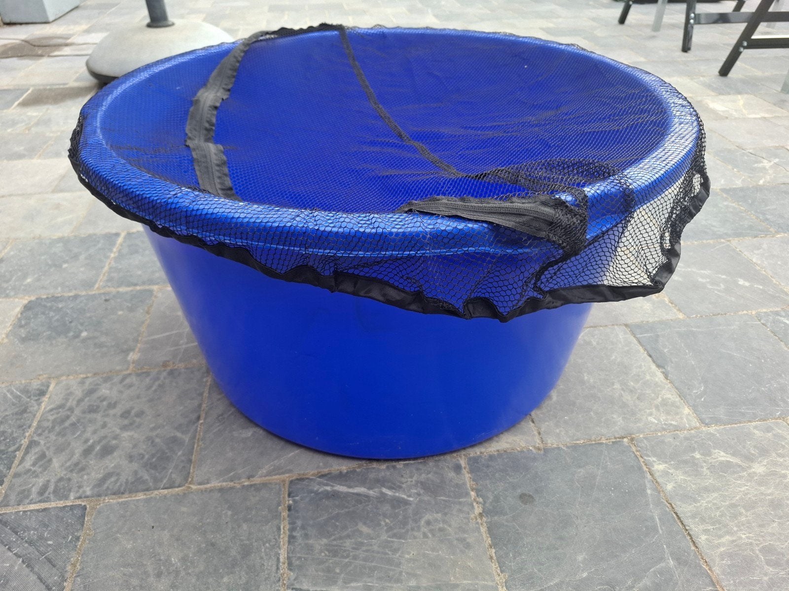 koi bowl 67cm met zipcover, Ophalen, Zo goed als nieuw