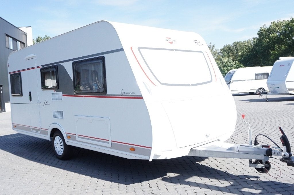 Nieuwe 4pers.Burstner met 2x1p bed, zithoek, Caravans en Kamperen, Caravans, Bedrijf, tot en met 4, 2 aparte bedden, Douche, Ophalen