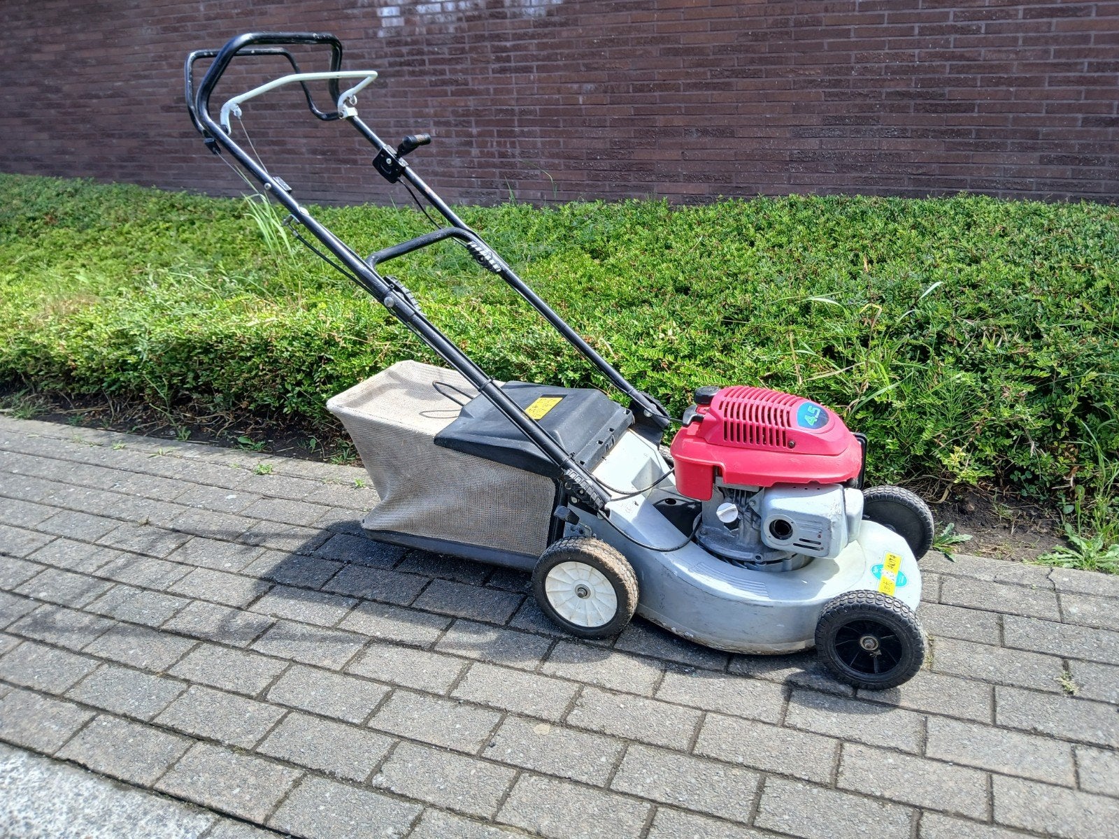 Grasmaaier Akita honda, Ophalen, Honda, Gebruikt, 40 t/m 49 cm