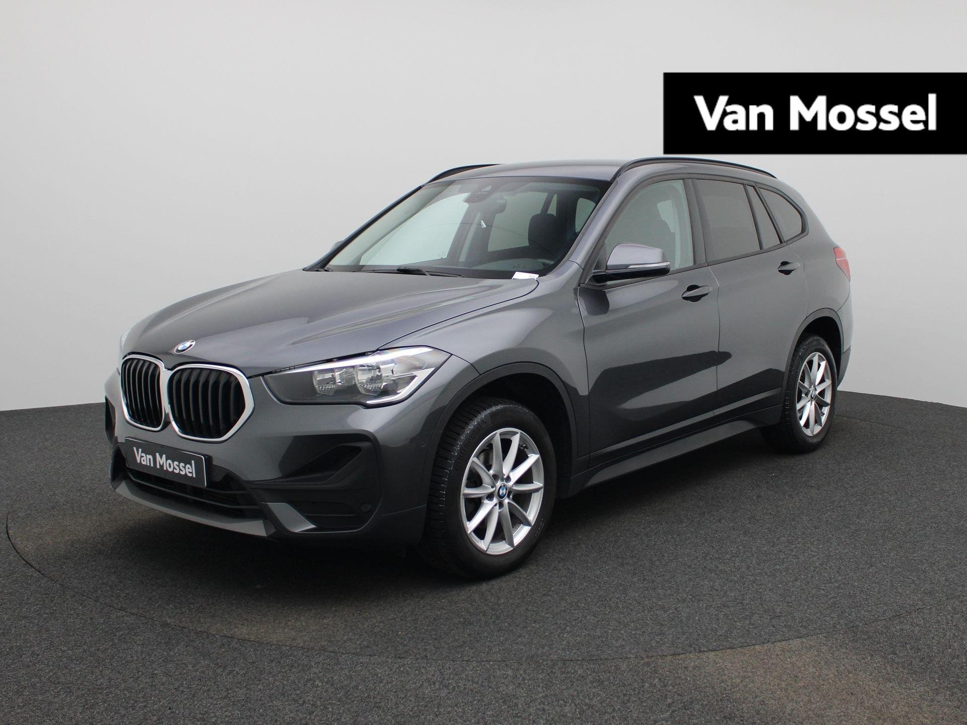 BMW X1 sDrive16dA NAVI | CAMERA | ELEKTRISCHE KOFFERKLEP, Auto's, BMW, Automatische klimaatregeling, Stof, Gebruikt, 116 pk