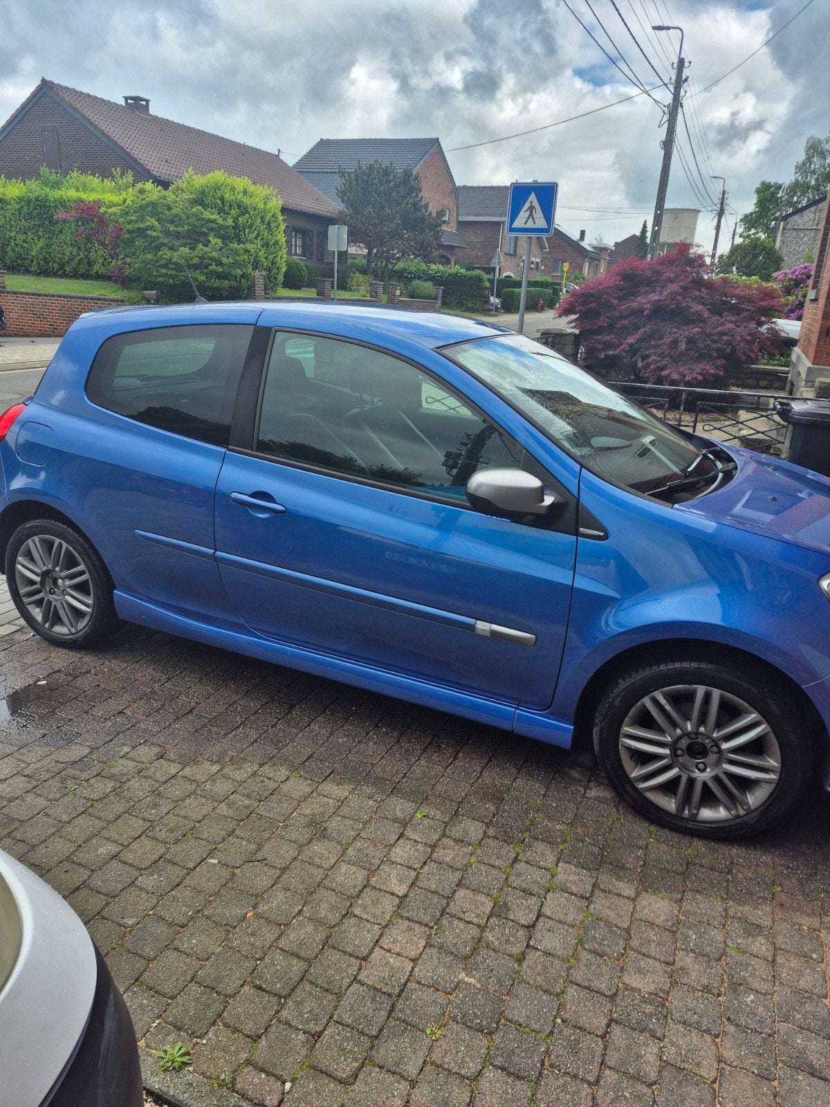 Clio 1.6 16v  gt, Autos, Particulier, Achat, Radio