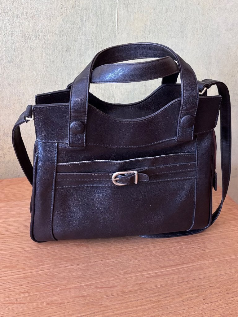 Sac à main vintage de couleur marron foncé, Enlèvement