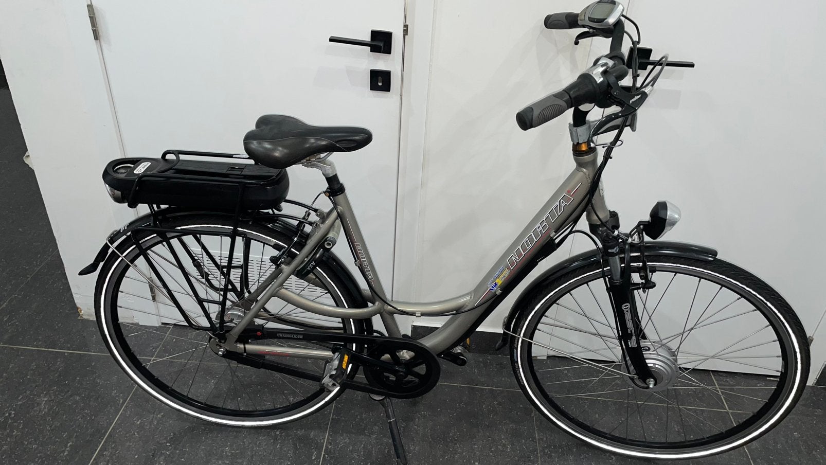 Vélo électrique, Enlèvement, Comme neuf