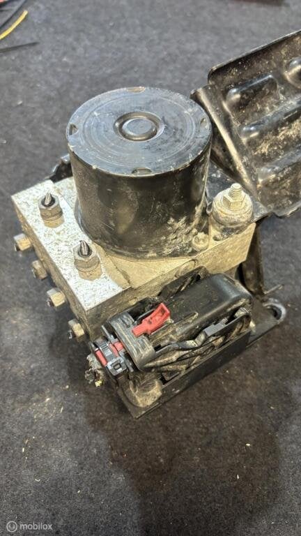 ABS pomp Volkswagen Polo 6R ('09-'14) 6r0907379ak, Gebruikt, Volkswagen, Ophalen of Verzenden