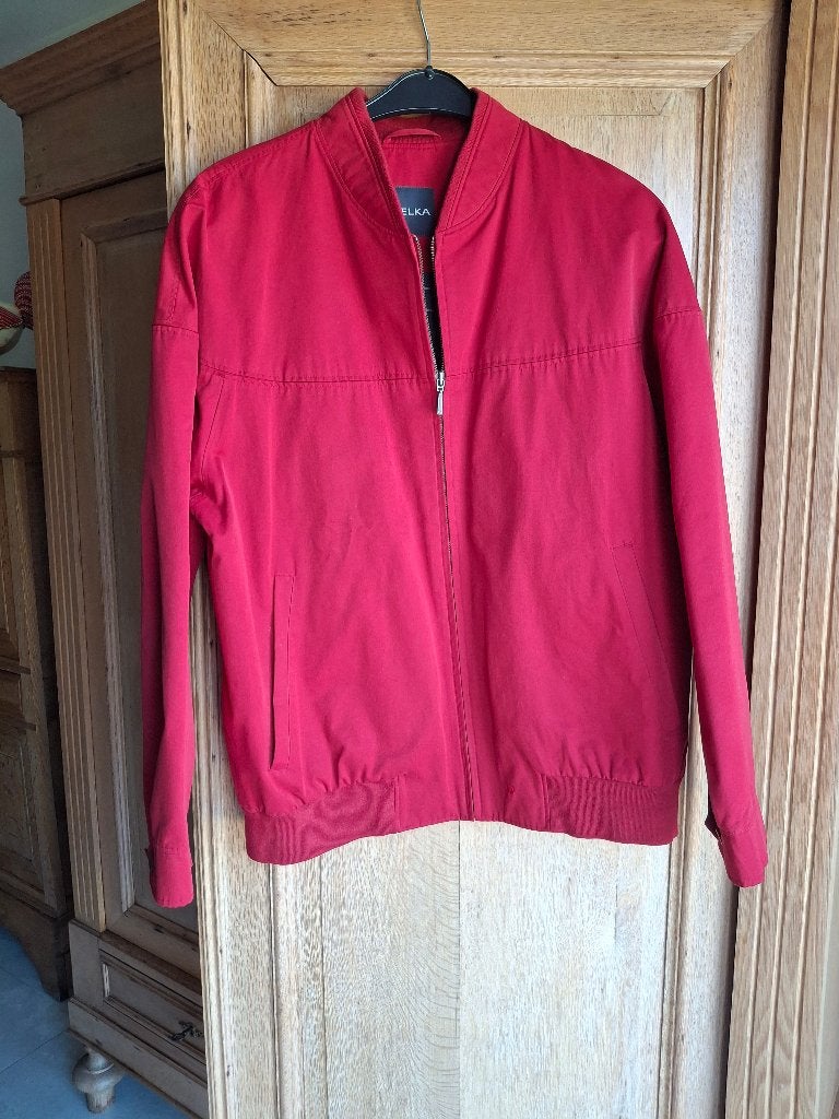 Klassiek, onberispelijk en stijlvol jack. Maat 50 (L), Ophalen of Verzenden, Zo goed als nieuw, Maat 48/50 (M), Rood