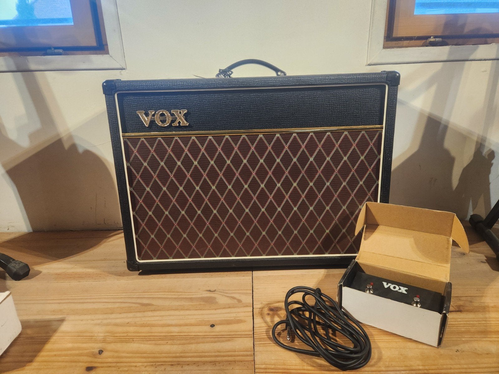 vox ac15 c1, Enlèvement