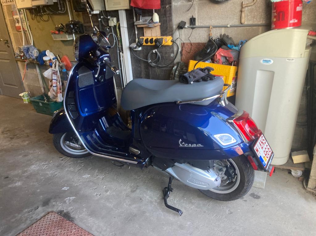 Vespa 300hpe, 2022, avec top case, Vélos & Vélomoteurs, Scooters | Vespa, Neuf, Autres modèles, Enlèvement