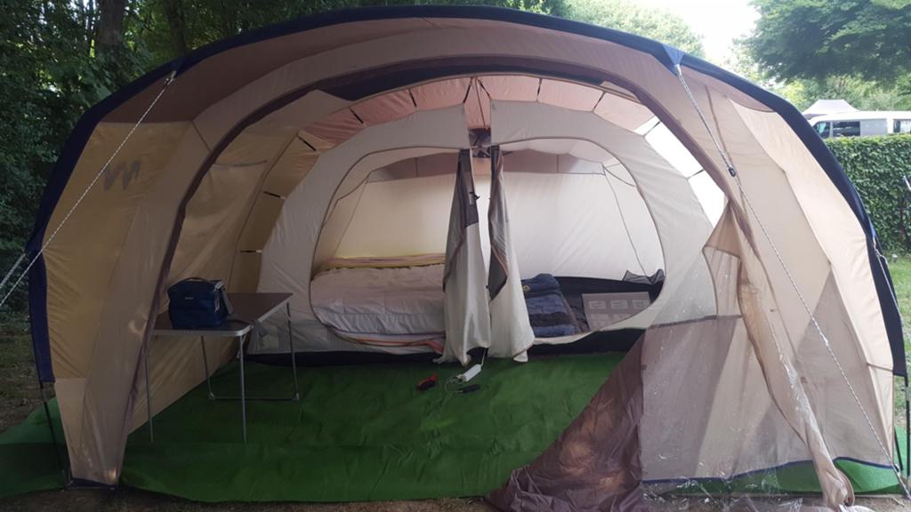 Tente camping 4 places très bon état, Ophalen, Zo goed als nieuw, Tot en met 4