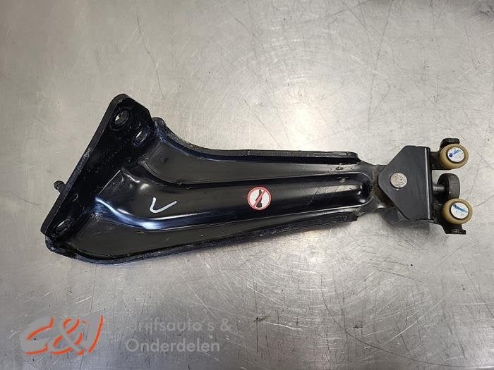 Roulette porte coulissante gauche d'un Citroen Berlingo (EEU, -, 3 mois de garantie, Utilisé, -