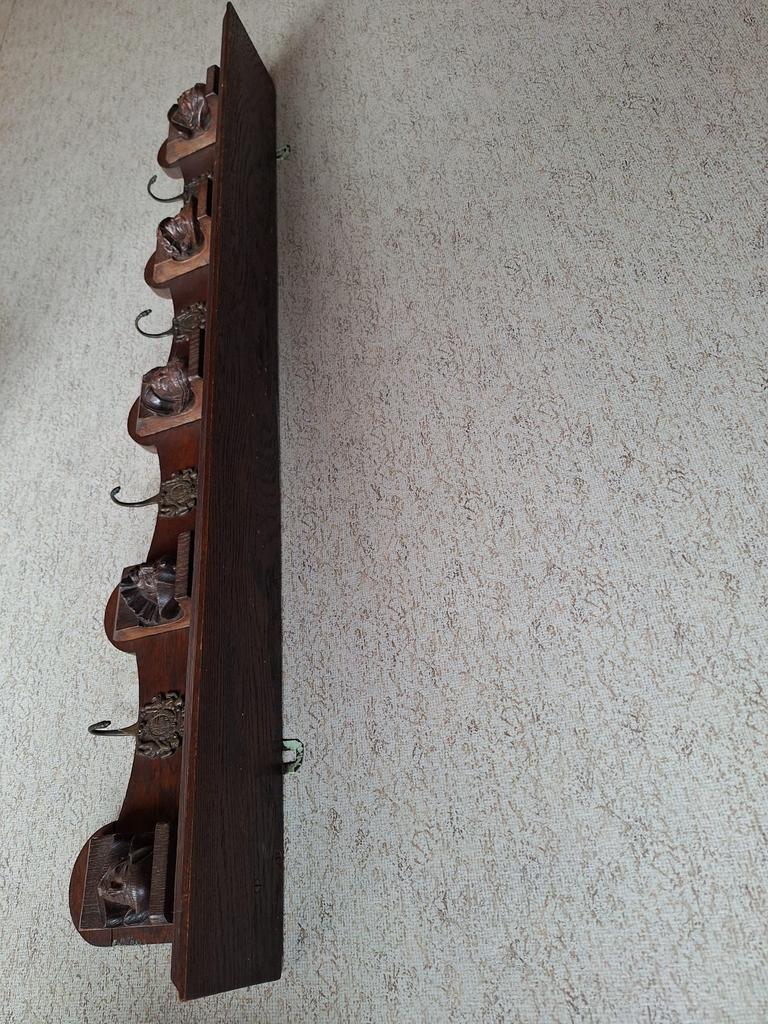 Porte-manteau (ancien), Enlèvement