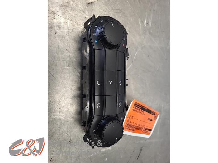 Panneau climatronic d'un Mercedes Vito, Autos : Pièces & Accessoires, Climatisation & Chauffage, 3 mois de garantie, Utilisé, -