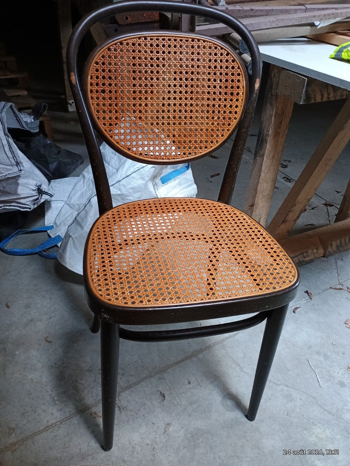 6 chaises thonet, Enlèvement