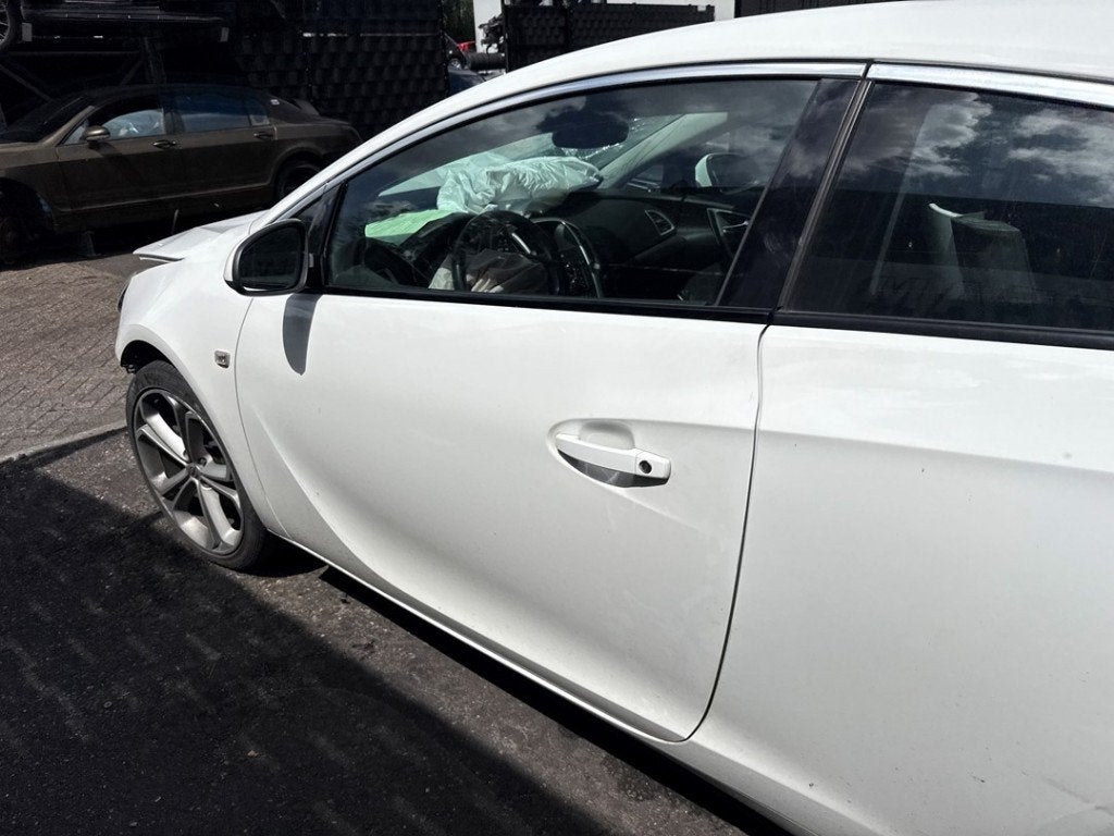 PORTIER LINKS VOOR Astra J GTC (PD2 / PF2) (|13394360|), Auto-onderdelen, Gebruikt, Deur, Opel Automobile GmbH, Kontakt-opel@opel.com