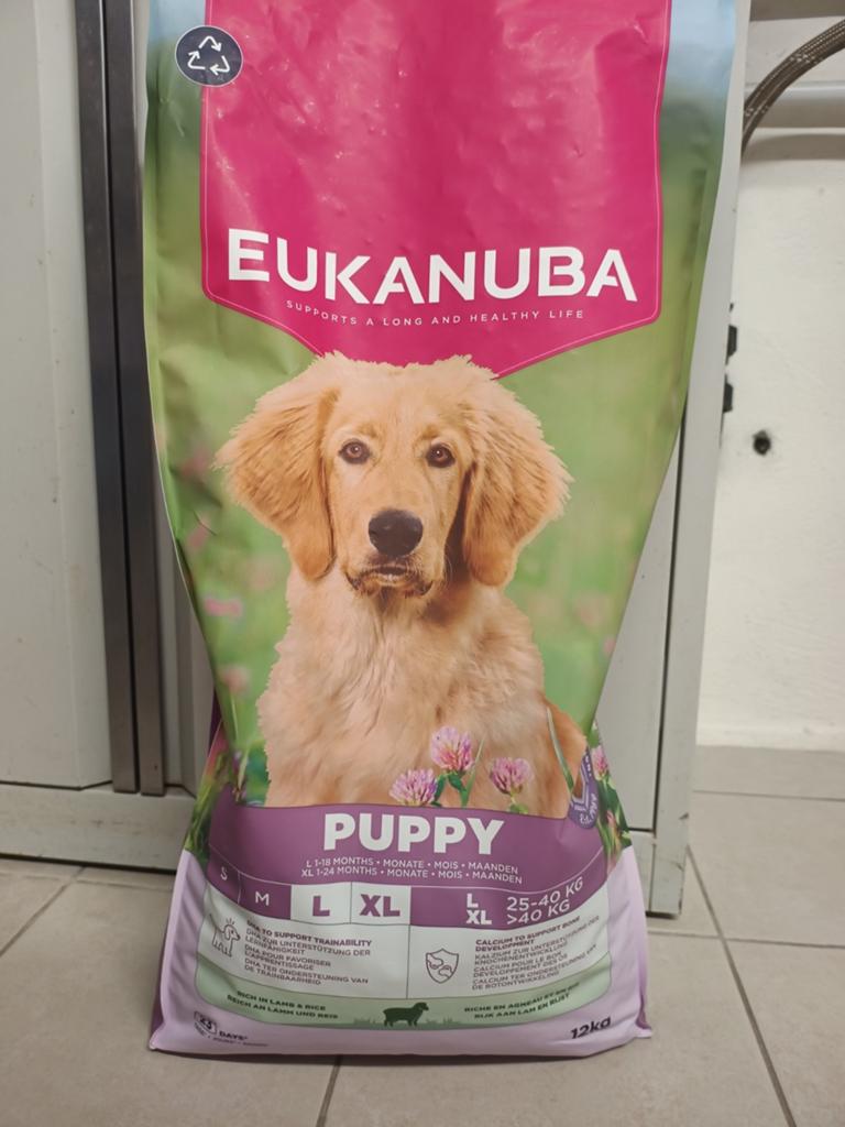 Pellets Eukanuba pour chiots, Enlèvement