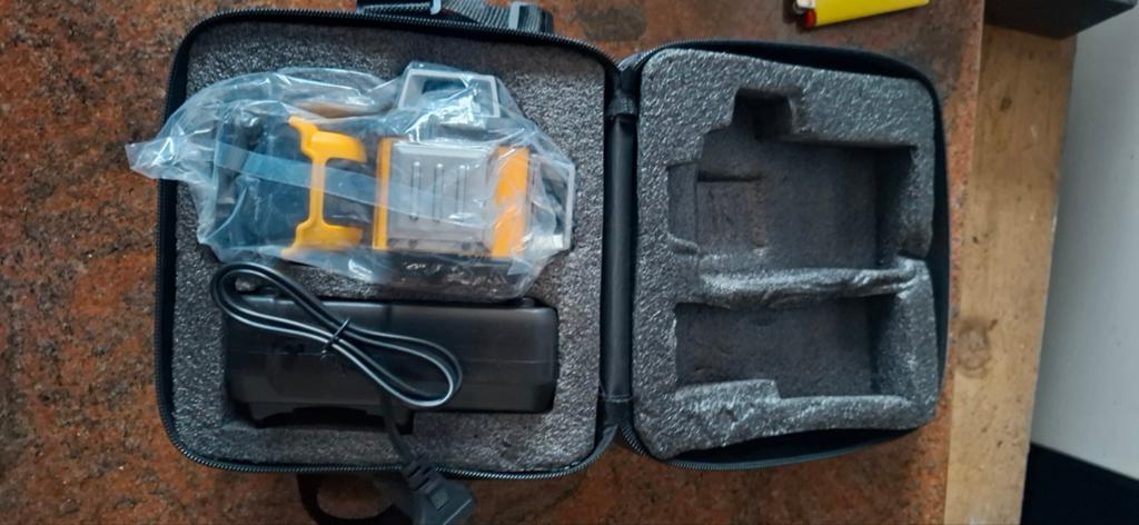 360 zelfnivellerende laser. Laserbatterij, oplader, tassen, Doe-het-zelf en Bouw, Meetapparatuur, Ophalen