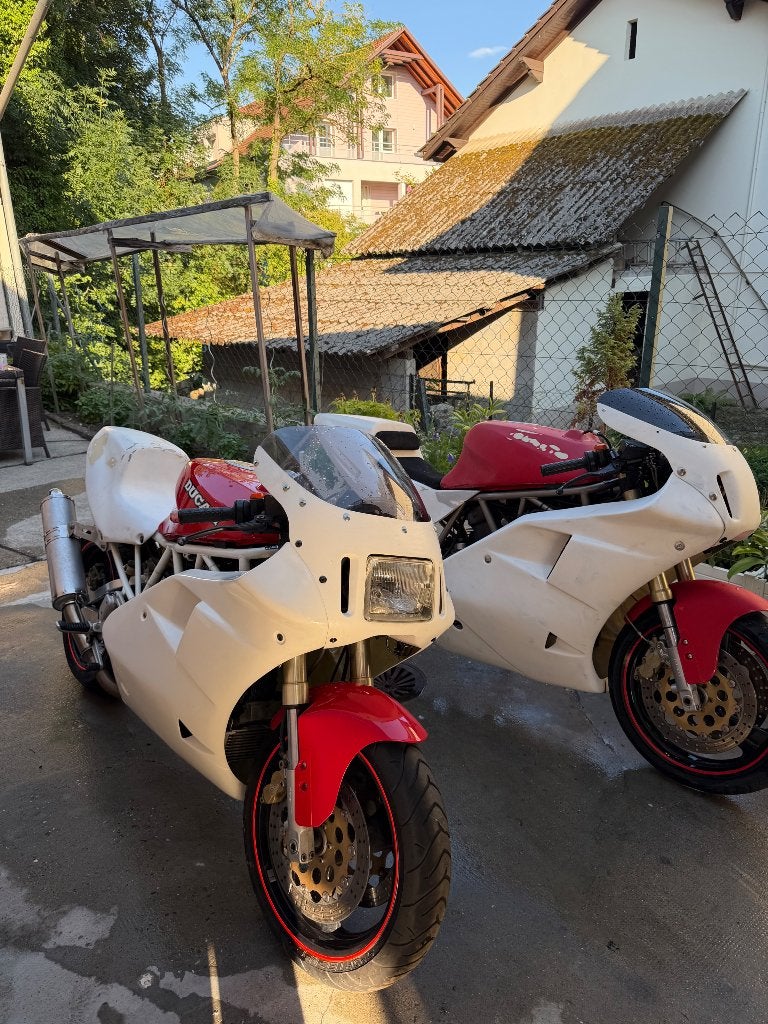 Lot 900Super Sport et 750 Super Sport, Motos, 2 cylindres, 900 cm³, Sport, Particulier