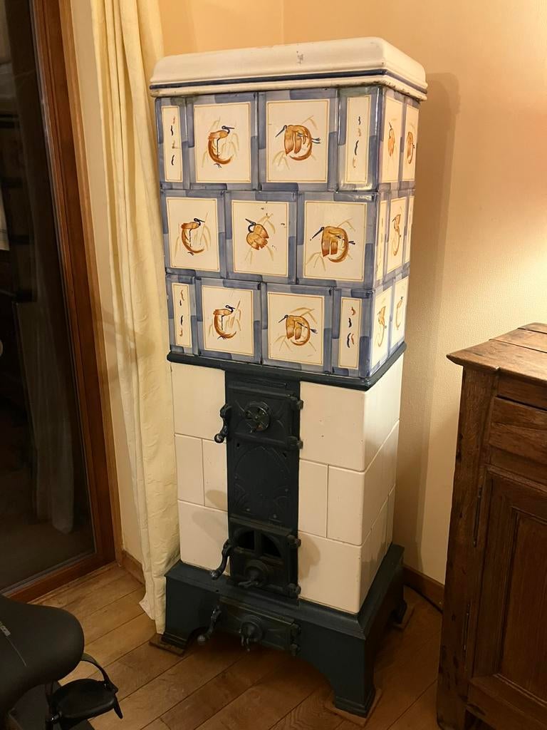 Poele en faience ancien, Enlèvement, Utilisé