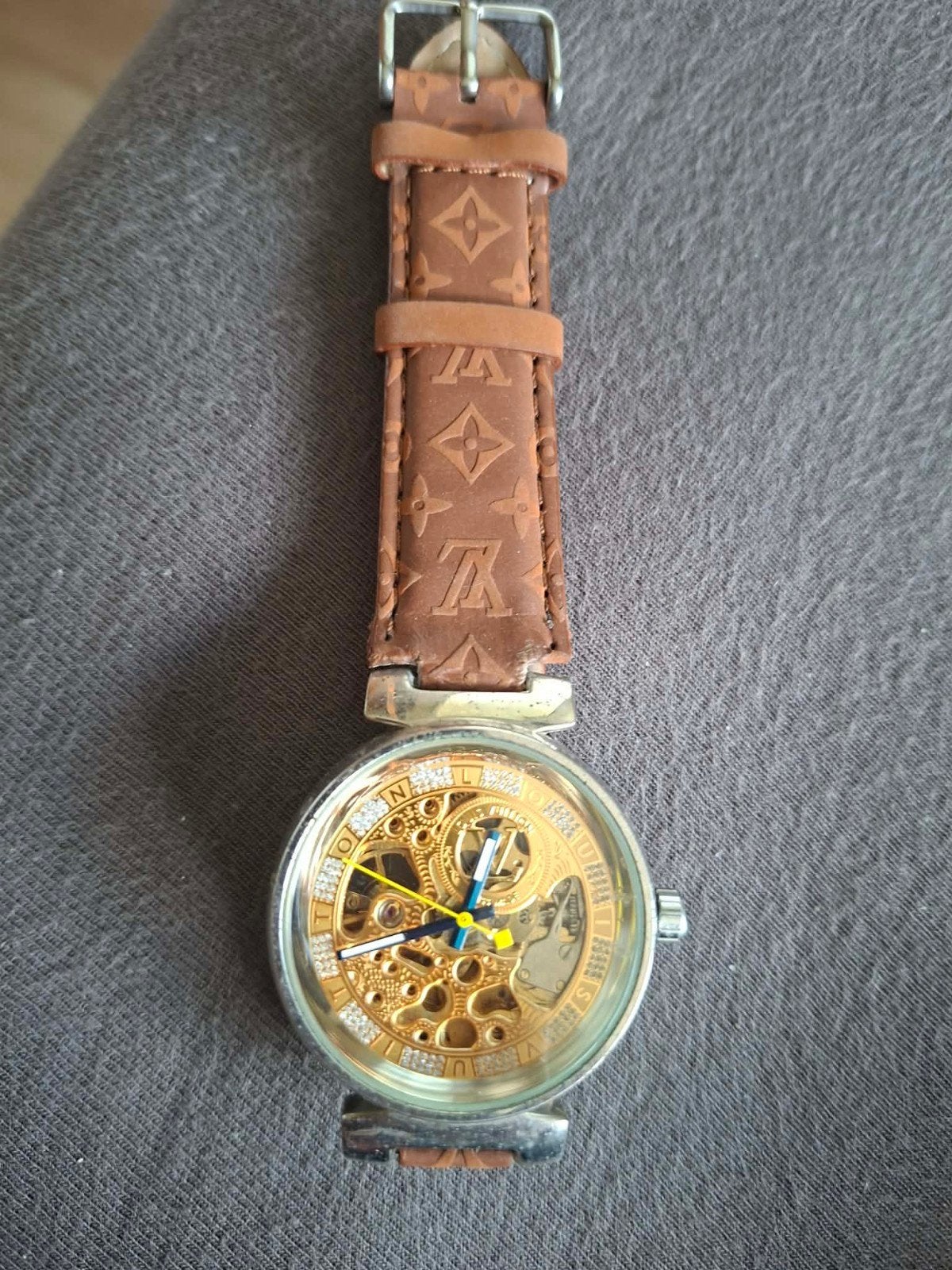 montre, Montre-bracelet, Autres marques, Enlèvement ou Envoi, Inconnu