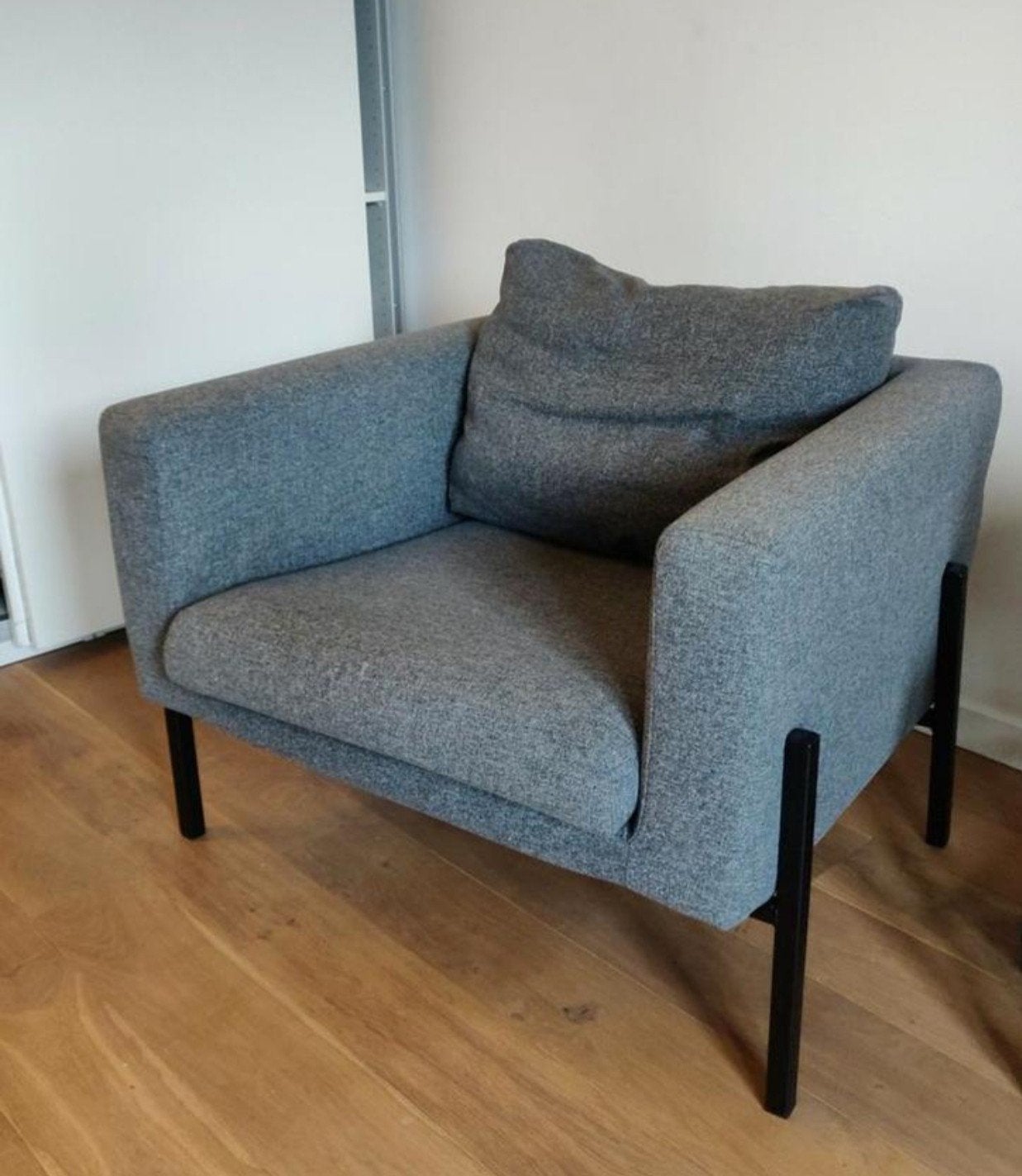 Ikea eenzit, Enlèvement