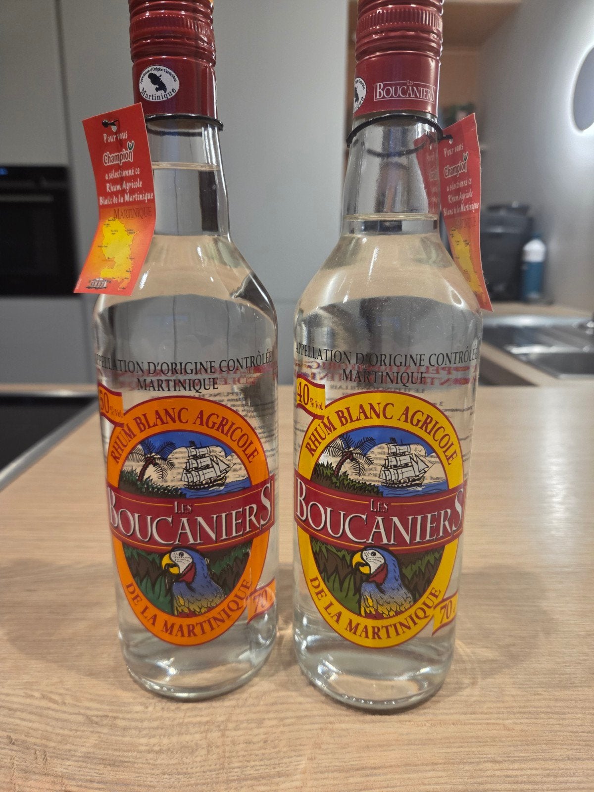 Set van 2 Vintage Flesjes Les Boucaniers Rhum Blanc Agricole, Ophalen of Verzenden, Nieuw, Overige typen