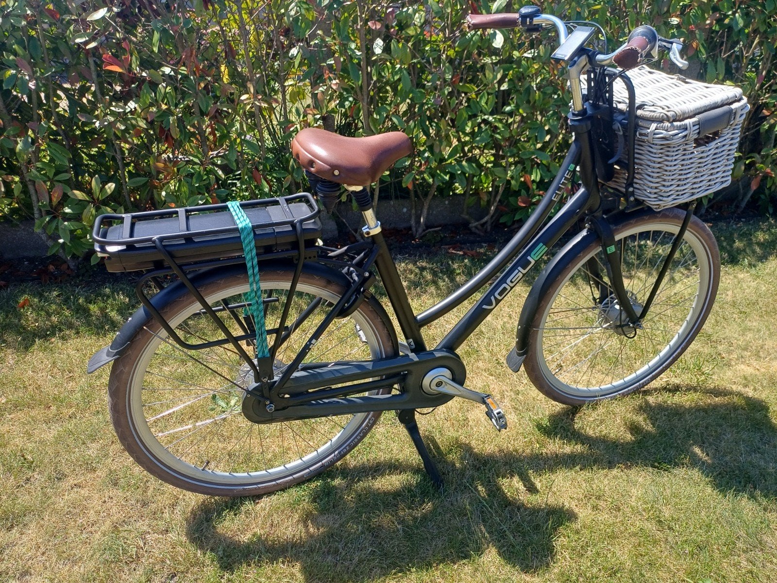 Vogue elite E, Vélos & Vélomoteurs, Vélos | Femmes | Vélos grand-mère, Utilisé, 50 à 53 cm, Vitesses, Frein à tambour, Enlèvement