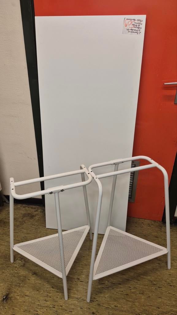 Bureau ikea, Enlèvement