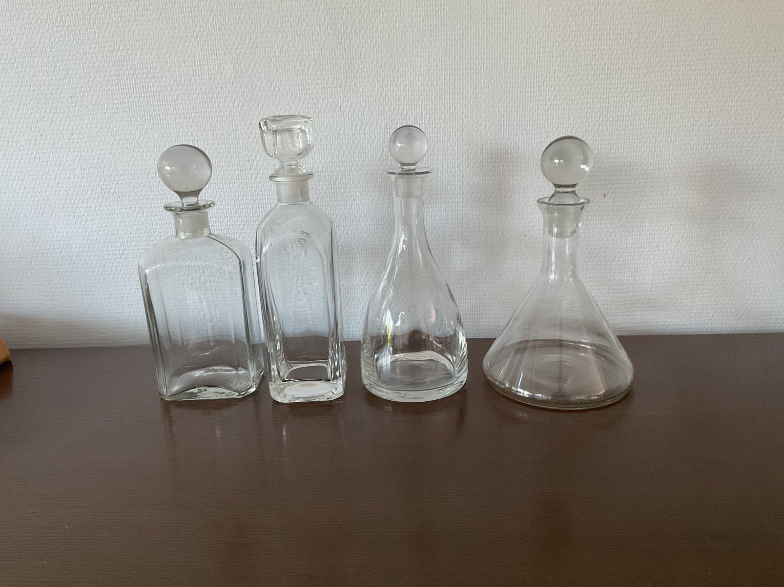 Set de 4 carafes en verre, Enlèvement, Comme neuf