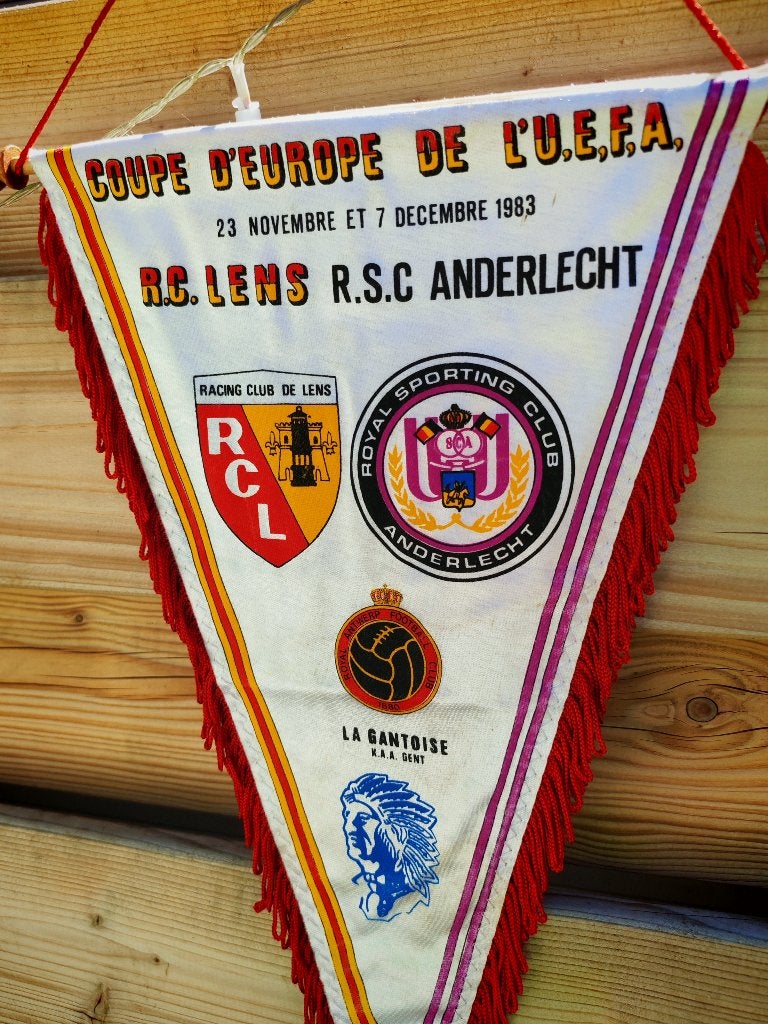 1983 rsc anderlecht racing club de lens grote vaandel, Ophalen of Verzenden, Vaantje of Sjaal
